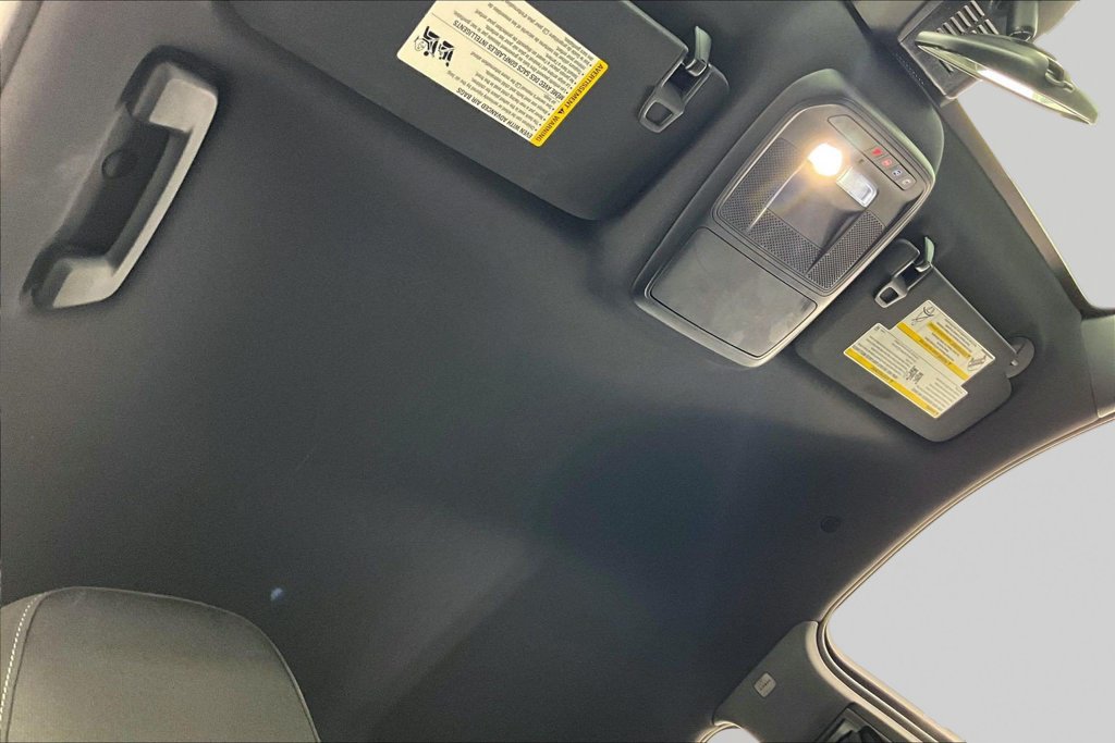 Used 2026 Chevrolet Equinox LT AWD/4WD image 22