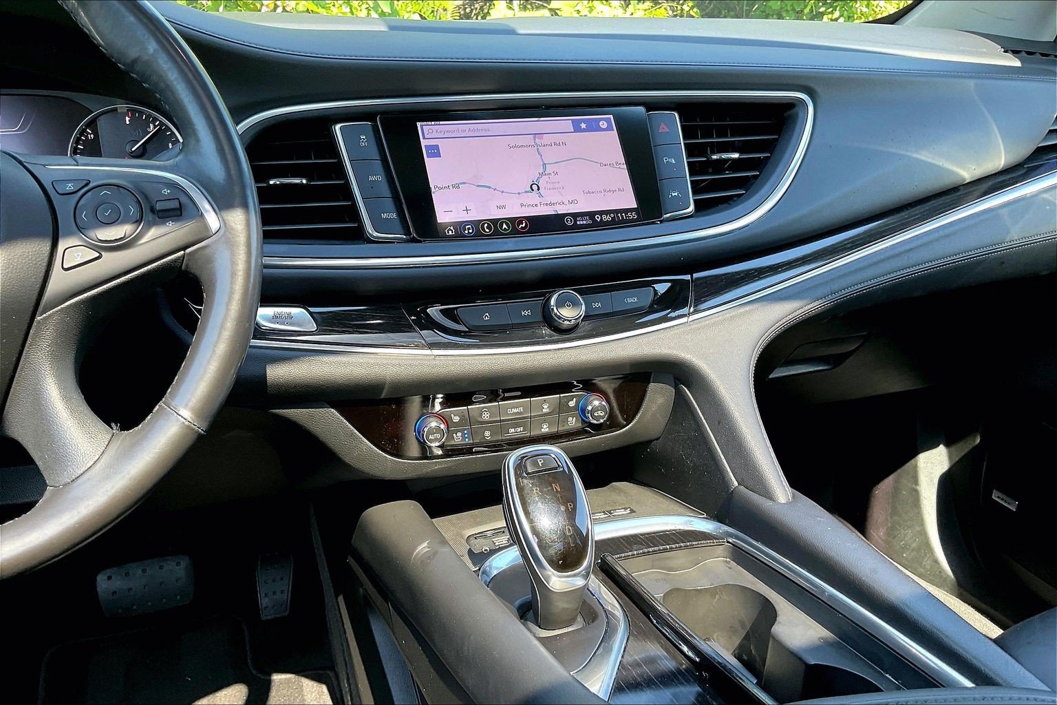 Used 2020 Buick Enclave Avenir w/ Avenir Technology Package AWD/4WD image 6