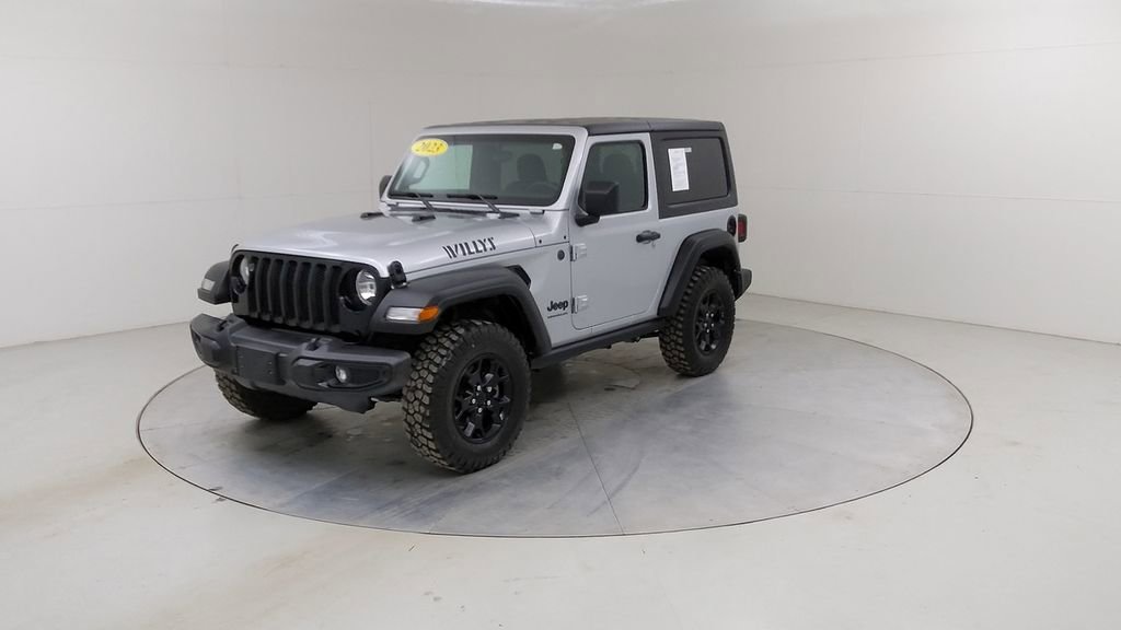Used 2023 Jeep Wrangler Willys AWD/4WD image 19