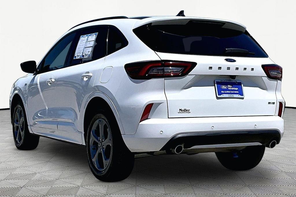 Certified 2024 Ford Escape ST-Line w/ Tech Pack #1 AWD/4WD image 13