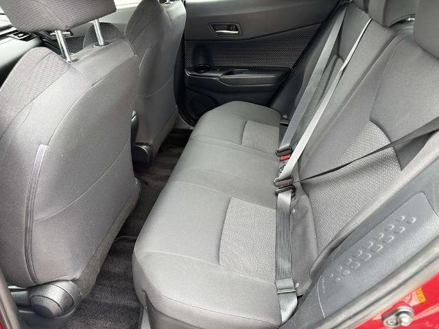 Used 2018 Toyota C-HR XLE FWD image 12