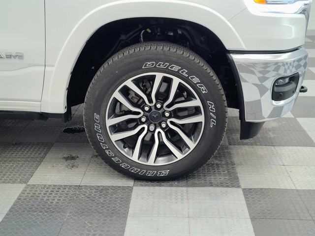 Used 2025 RAM 1500 Limited AWD/4WD image 14