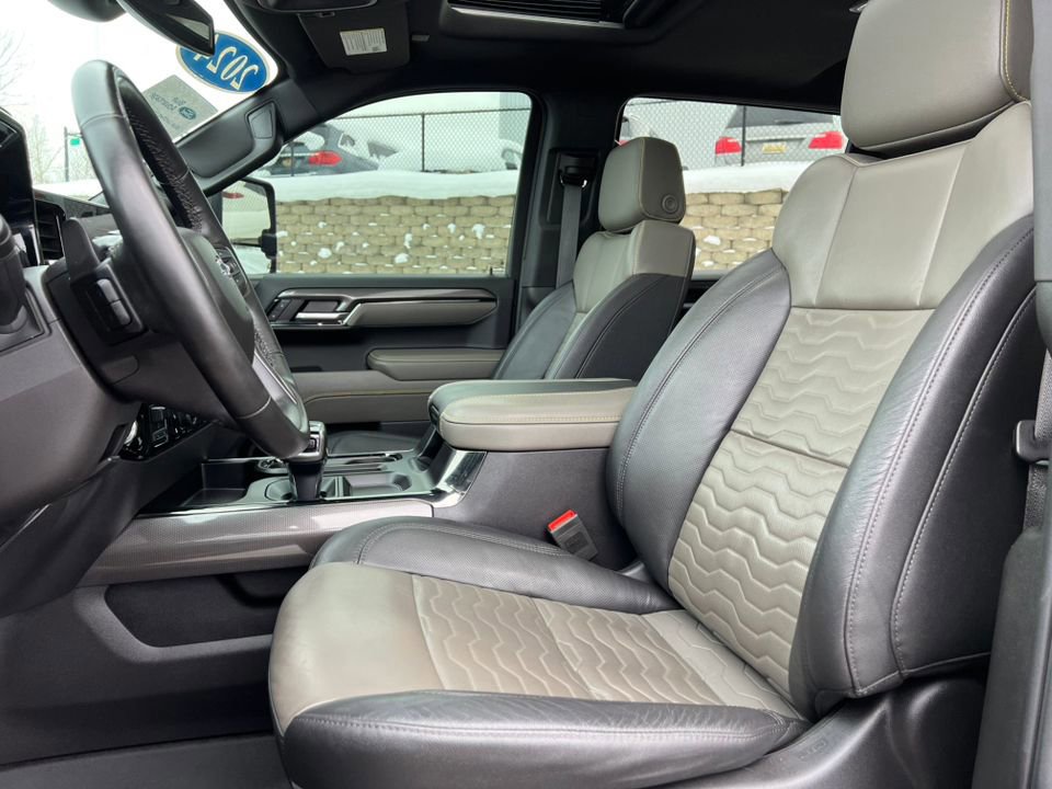 Used 2024 Chevrolet Silverado 1500 ZR2 image 10