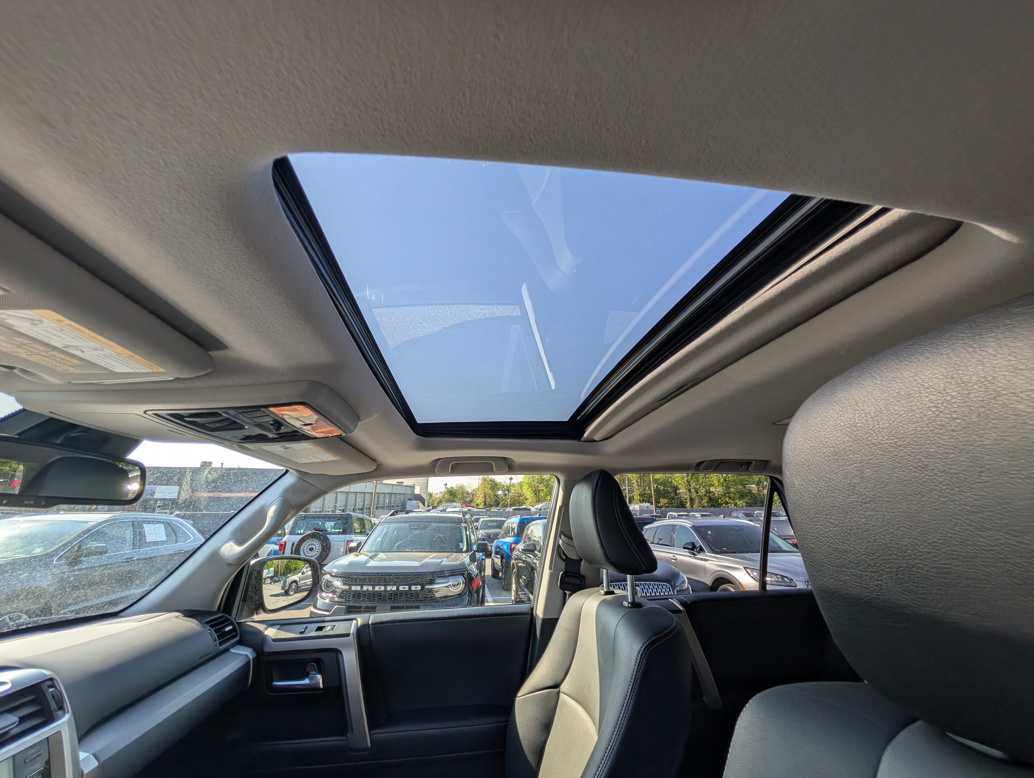 Used 2020 Toyota 4Runner SR5 Premium w/ Moonroof Package AWD/4WD image 22