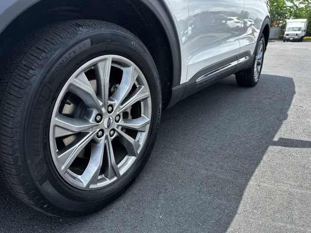 Certified 2023 Ford Explorer XLT w/ Equipment Group 202A AWD/4WD image 12