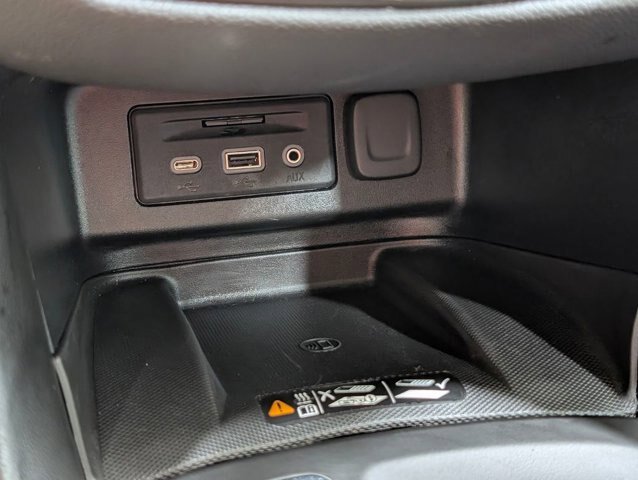 Used 2021 Chevrolet Equinox Premier AWD/4WD image 7