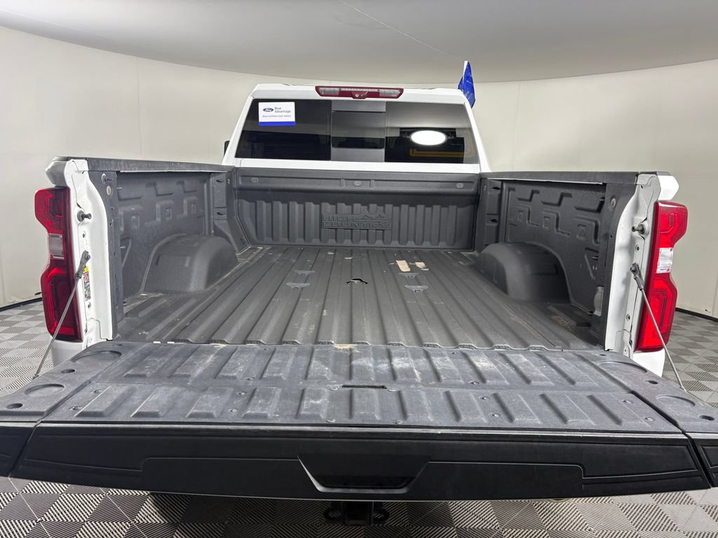 Used 2024 Chevrolet Silverado 2500 High Country w/ High Country Premium Package AWD/4WD image 33