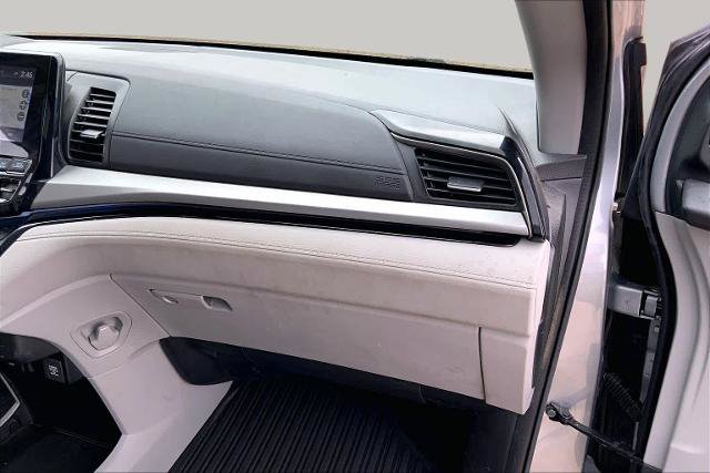 Used 2023 Honda Odyssey Touring image 19