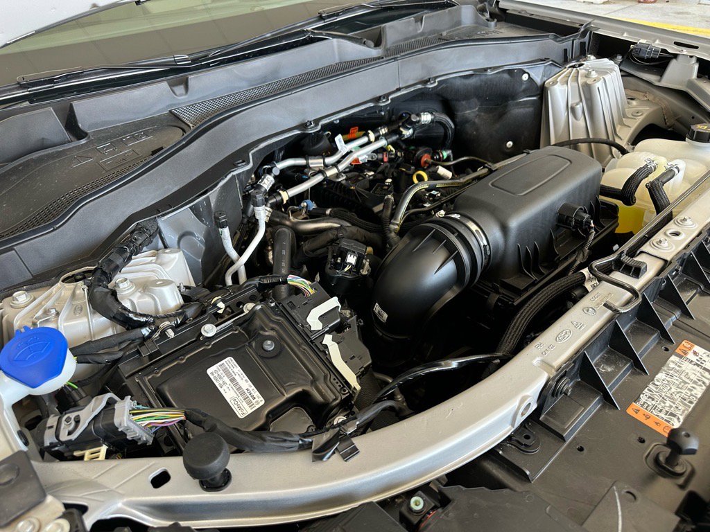 Certified 2024 Ford Explorer XLT w/ Equipment Group 202A image 15