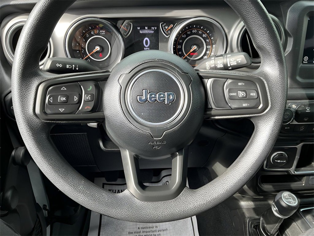 Used 2022 Jeep Wrangler Sport image 33