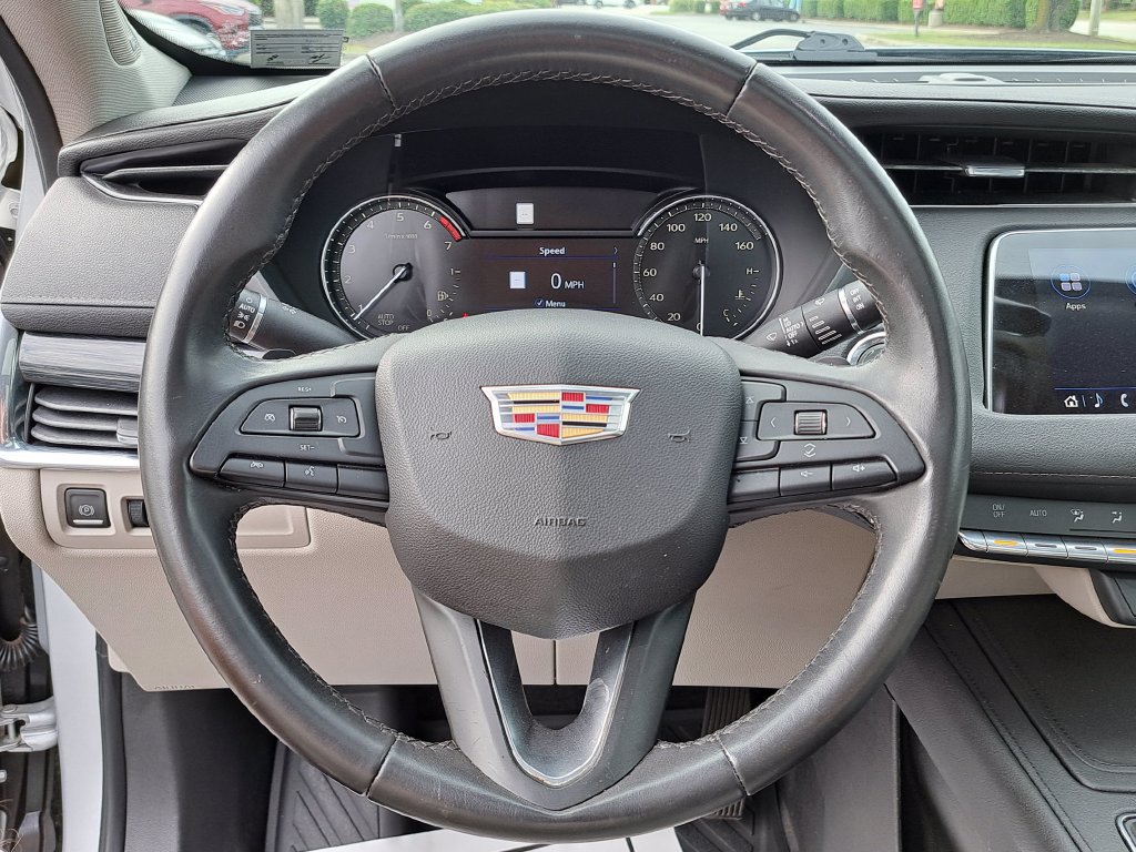 Used 2019 Cadillac XT4 Premium Luxury FWD image 10