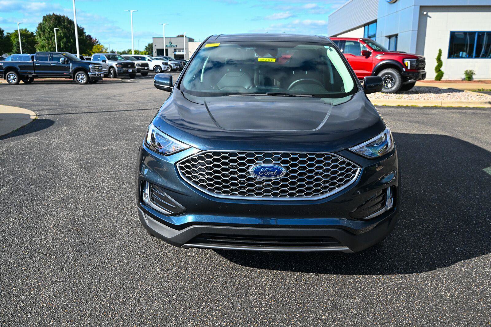 Certified 2024 Ford Edge SEL w/ Convenience Package AWD/4WD image 10