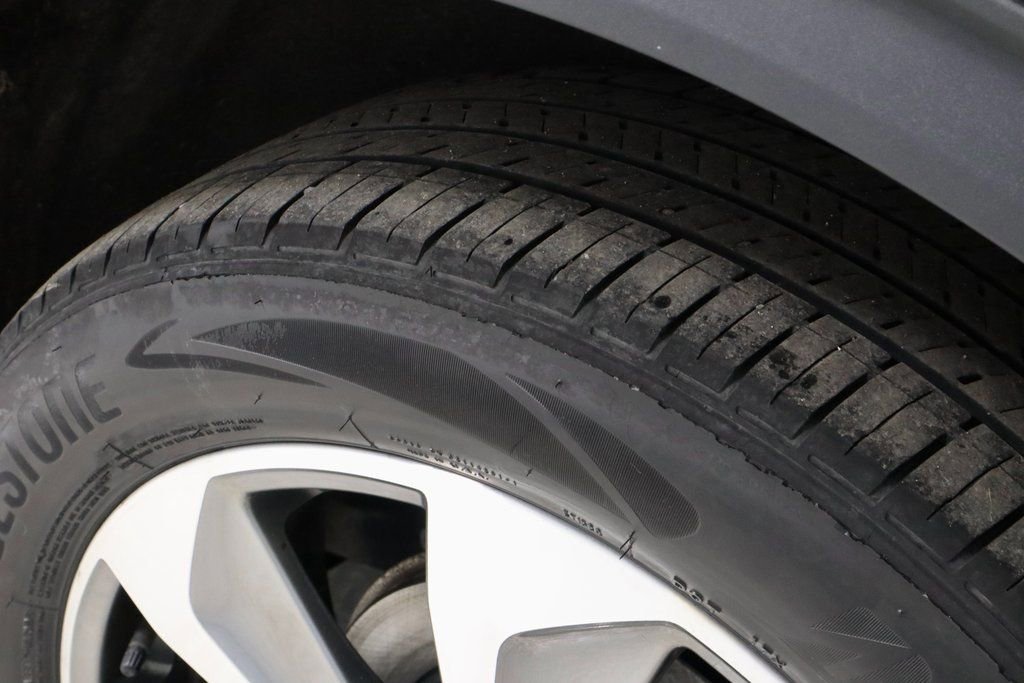 Certified 2024 Ford Escape Platinum AWD/4WD image 22