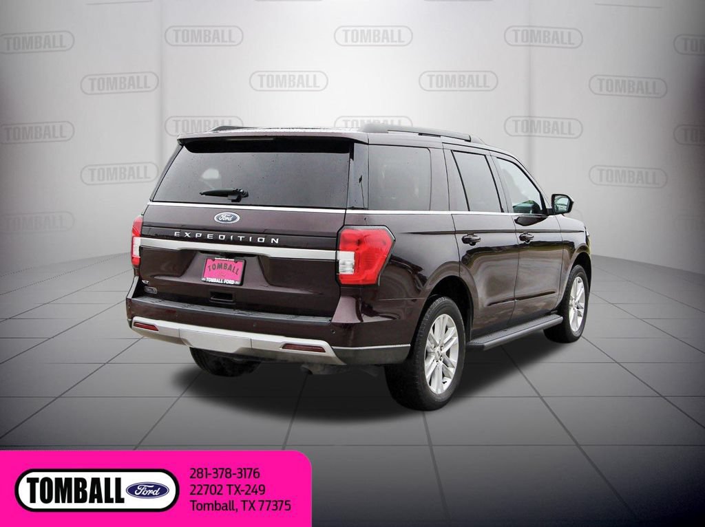 Certified 2024 Ford Expedition XLT RWD image 8