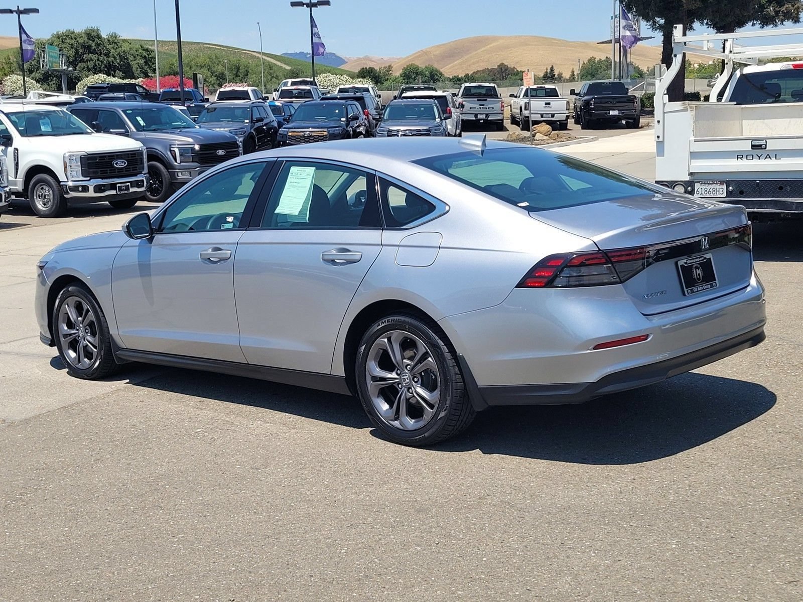 Used 2023 Honda Accord EX image 6