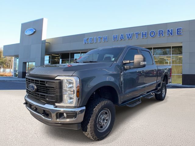 Certified 2025 Ford F250 XL w/ XL Off-Road Package AWD/4WD image 3