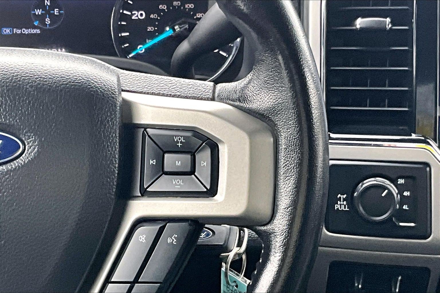 Certified 2022 Ford F350 Lariat w/ Lariat Value Package AWD/4WD image 24