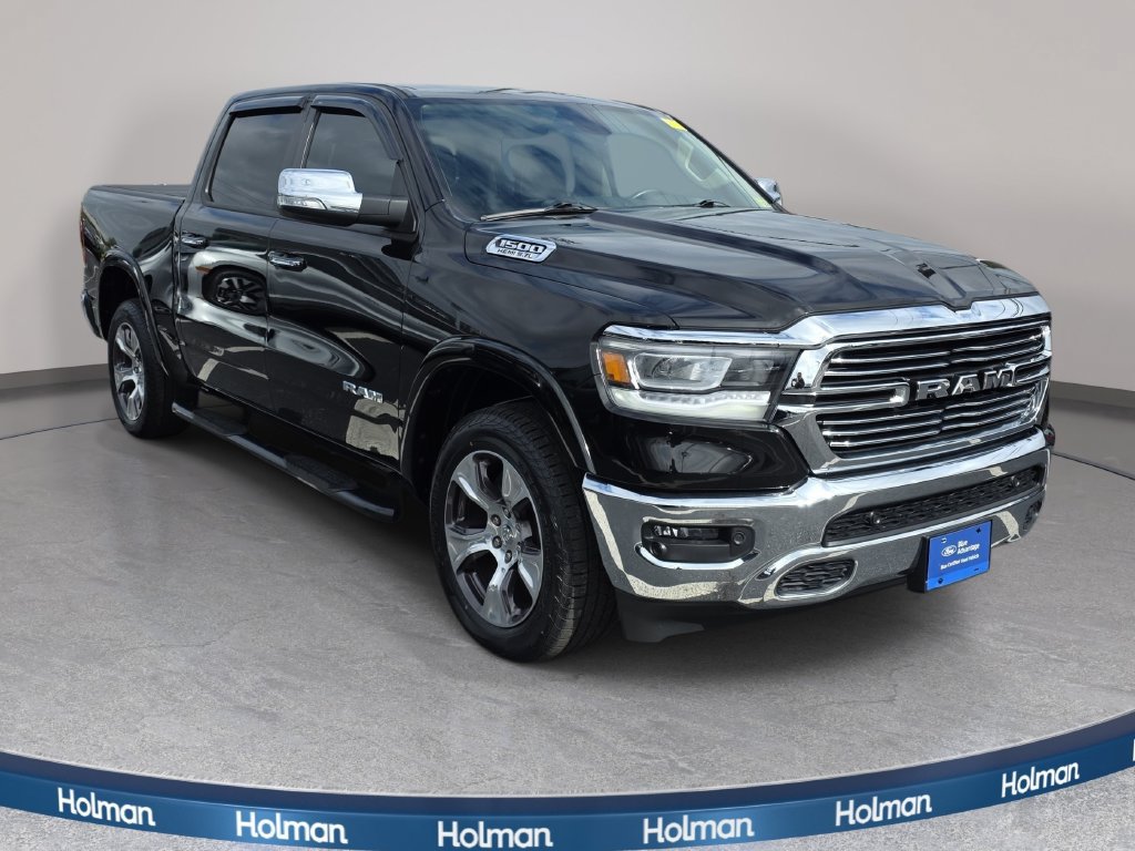 Used 2019 RAM 1500 Laramie AWD/4WD image 3