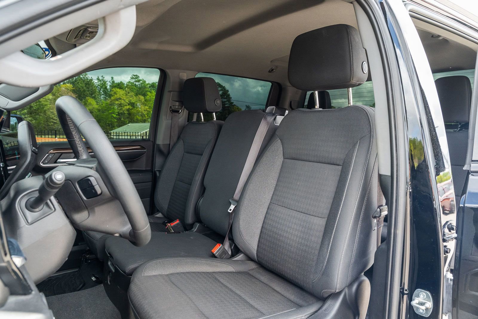 Used 2023 Chevrolet Silverado 1500 LT image 21