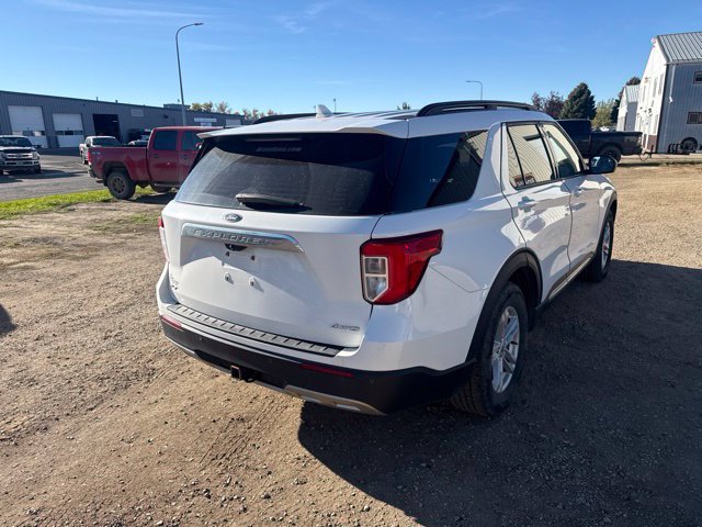 Certified 2021 Ford Explorer XLT w/ Equipment Group 202A AWD/4WD image 10