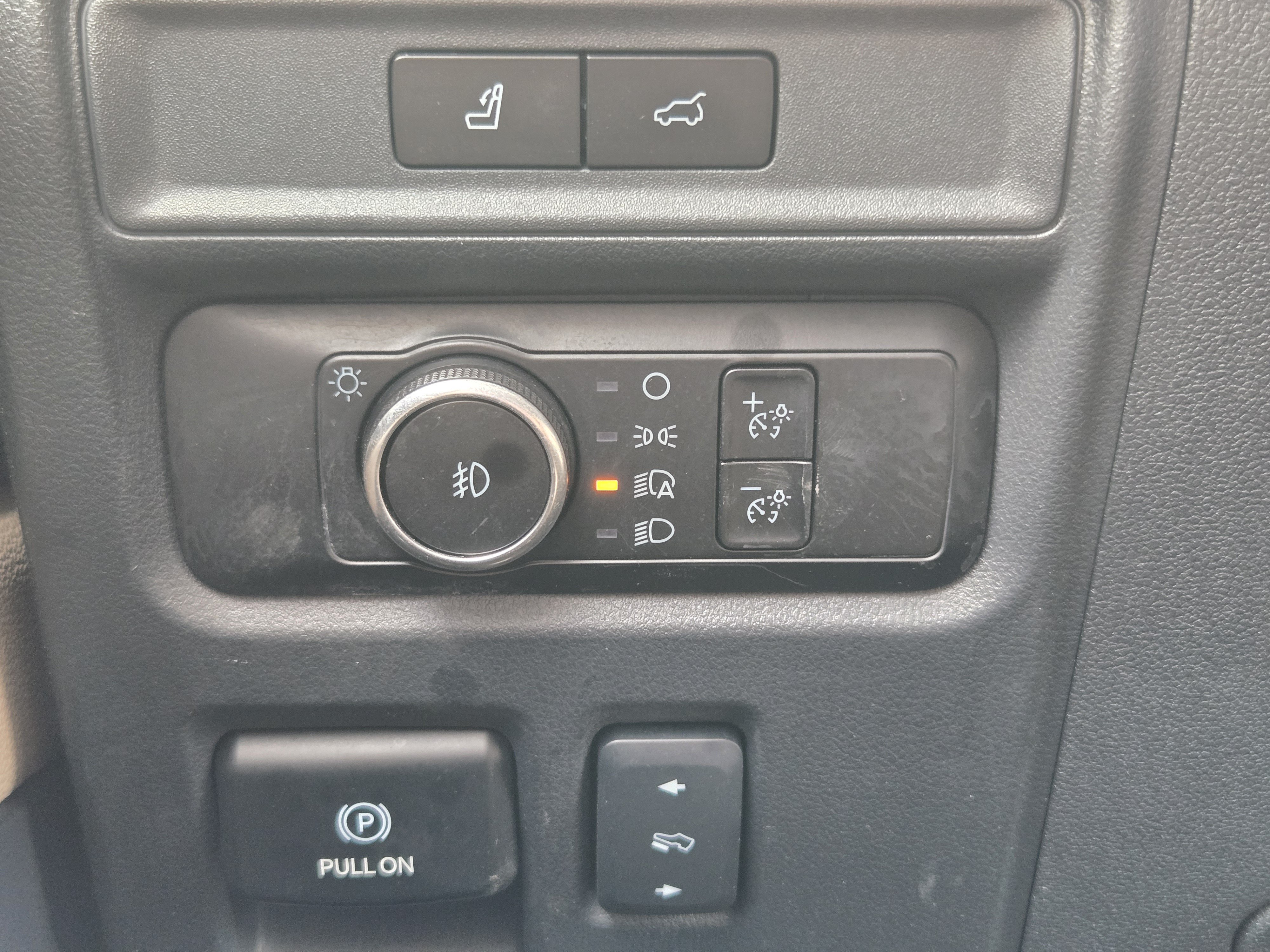 Certified 2024 Ford Expedition Limited RWD image 17