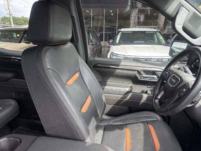 Used 2024 GMC Sierra 1500 AT4 w/ Technology Package AWD/4WD image 11