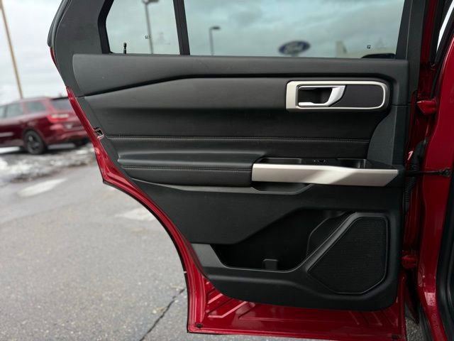 Certified 2023 Ford Explorer XLT image 25