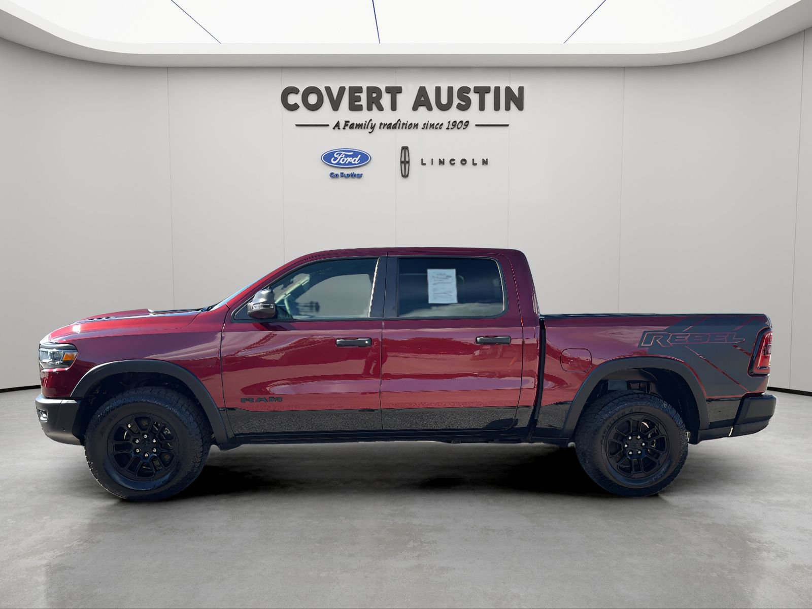Used 2025 RAM 1500 Rebel w/ Rebel Level 1 Equipment Group AWD/4WD image 2