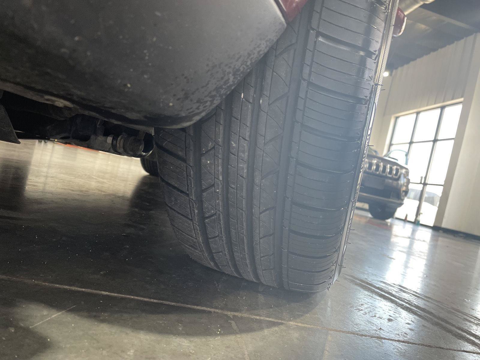 Used 2019 Dodge Challenger SXT RWD image 11