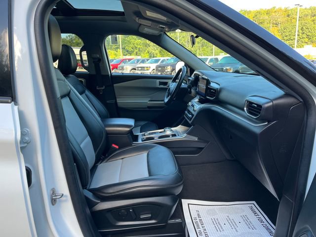 Certified 2022 Ford Explorer XLT w/ Equipment Group 202A image 20