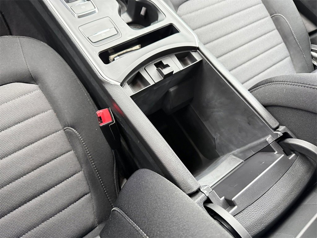 Certified 2022 Ford Edge SE w/ Black Appearance Package image 28