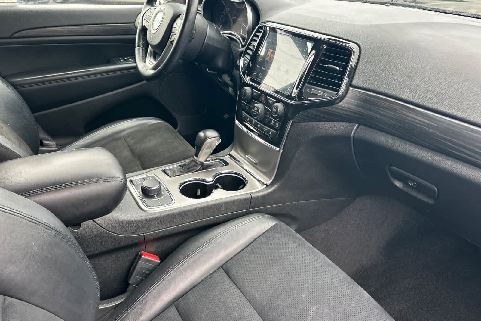 Used 2022 Jeep Grand Cherokee Laredo X AWD/4WD image 16