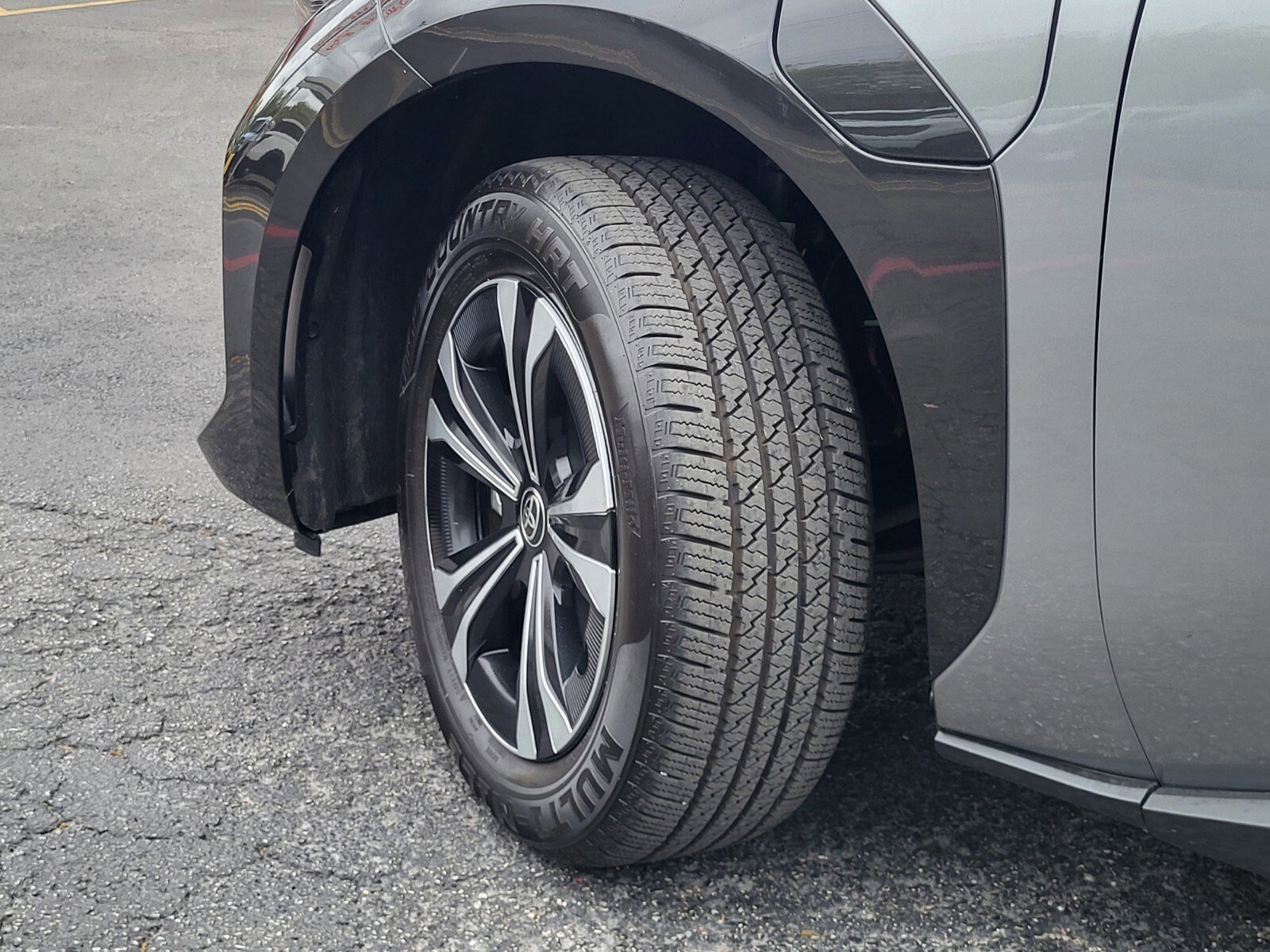 Used 2024 Toyota bZ4X XLE image 33