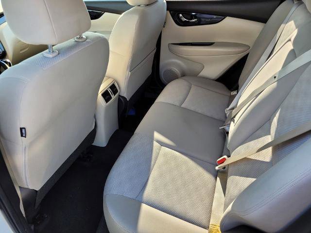 Used 2019 Nissan Rogue Sport SV w/ Technology Package image 11