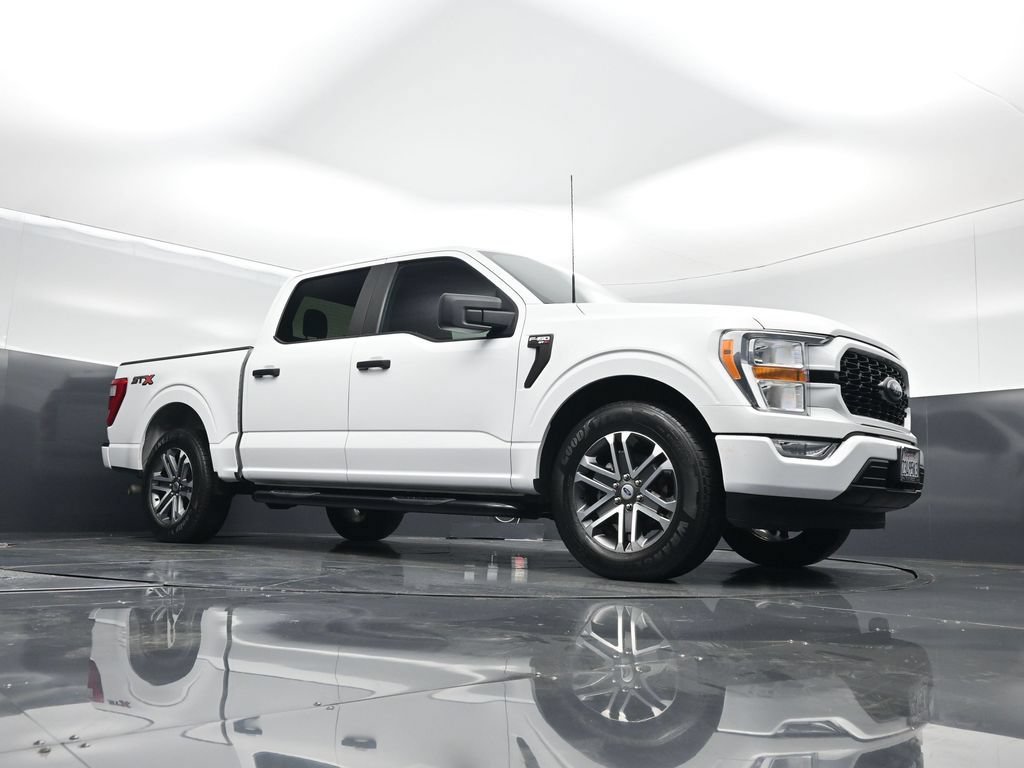 Certified 2021 Ford F150 XL w/ STX Appearance Package RWD image 3