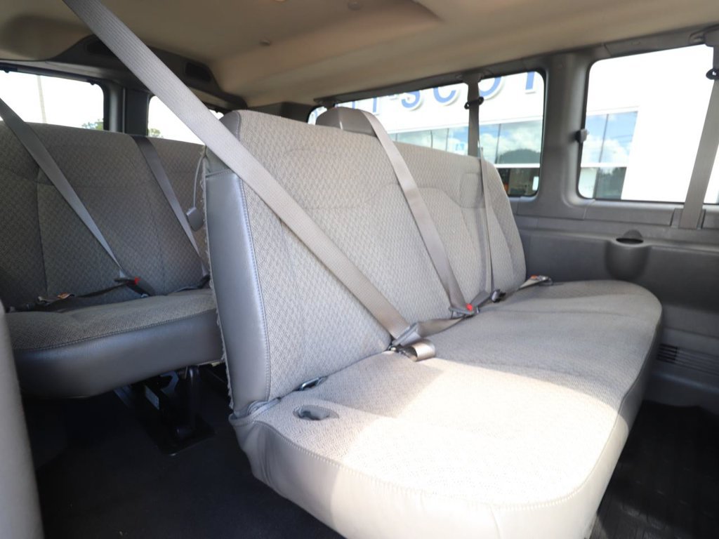 Used 2025 Chevrolet Express 3500 LT w/ LT Preferred Equipment Group RWD image 13
