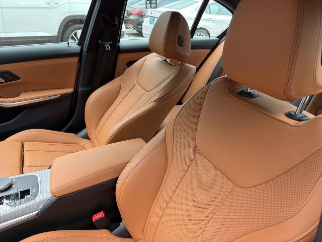 Used 2026 BMW 330i Sedan RWD image 10