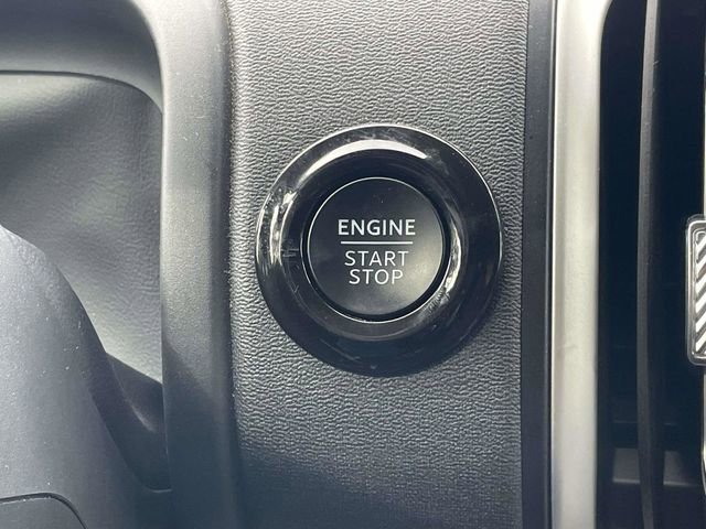 Certified 2025 Ford Expedition Active image 17