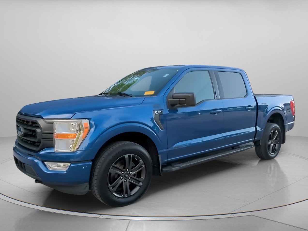 Certified 2022 Ford F150 XLT w/ Equipment Group 301A Mid AWD/4WD image 10