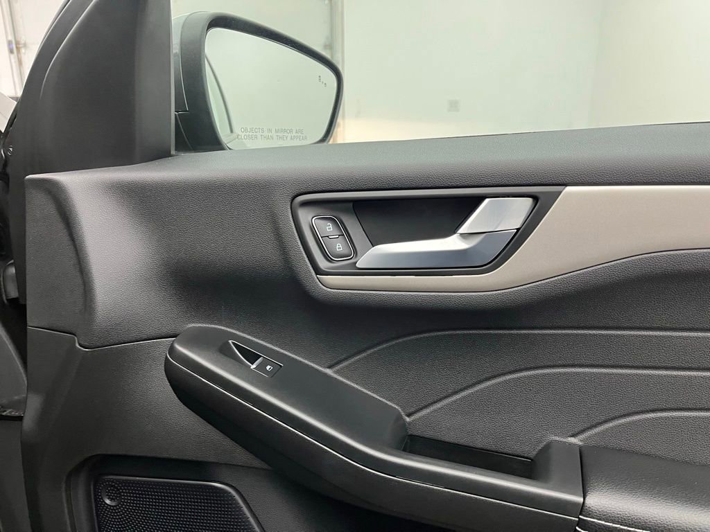 Certified 2022 Ford Escape SEL image 25