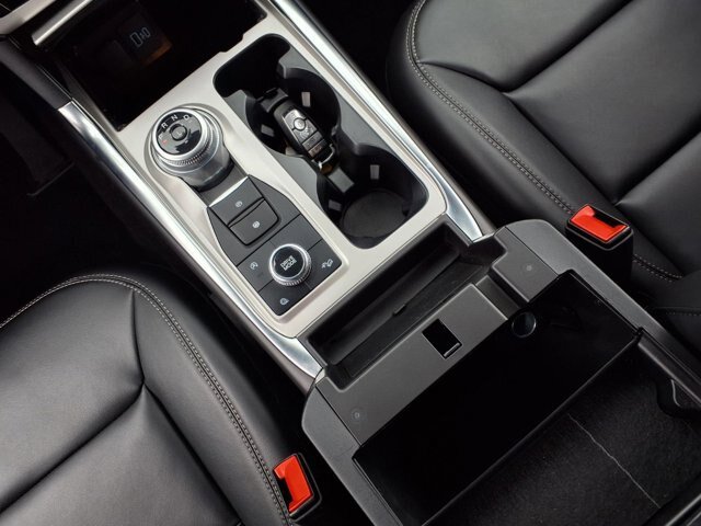 Certified 2024 Ford Explorer XLT w/ Equipment Group 202A AWD/4WD image 14
