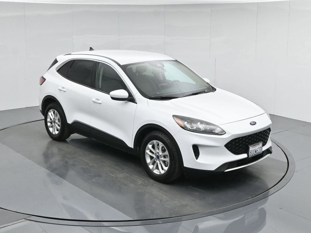 Certified 2020 Ford Escape SE image 5