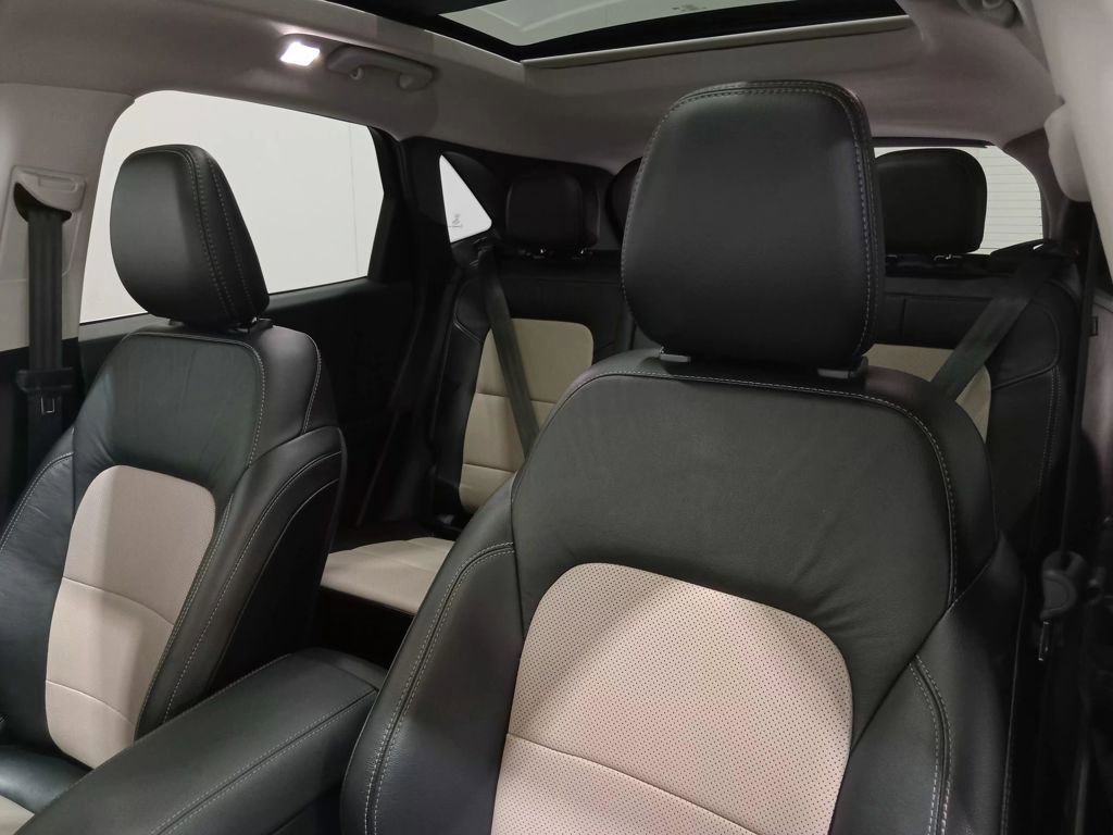 Certified 2021 Ford Escape Titanium w/ Titanium Elite Package image 25