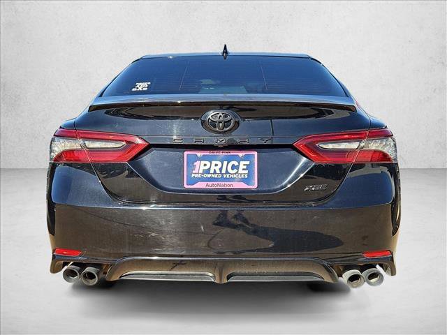 Used 2021 Toyota Camry XSE image 3