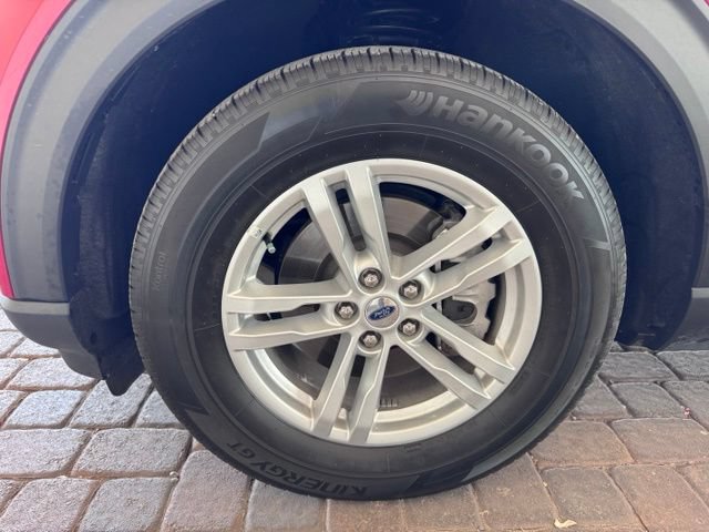Certified 2024 Ford Explorer XLT RWD image 25