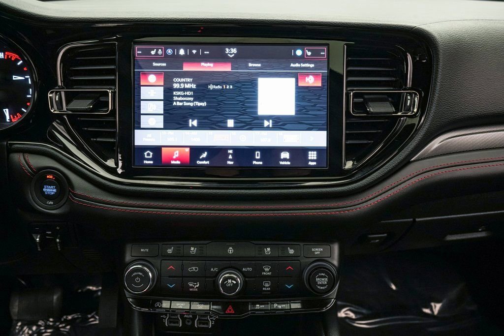 Used 2024 Dodge Durango GT image 16