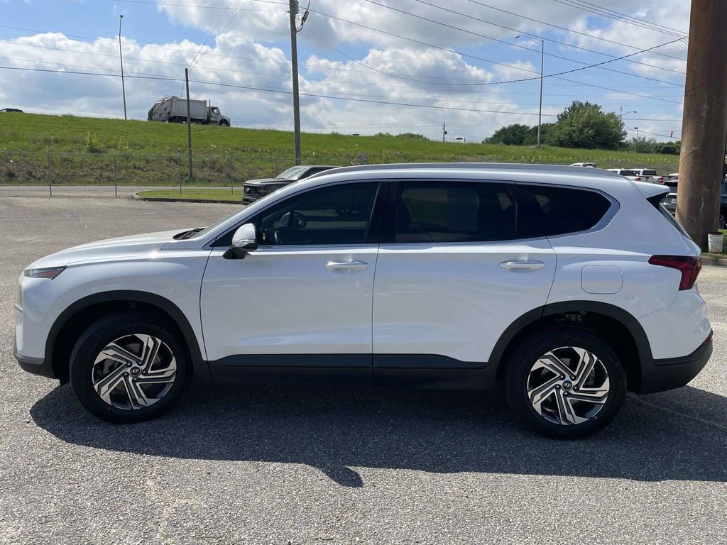 Used 2023 Hyundai Santa Fe SEL image 2
