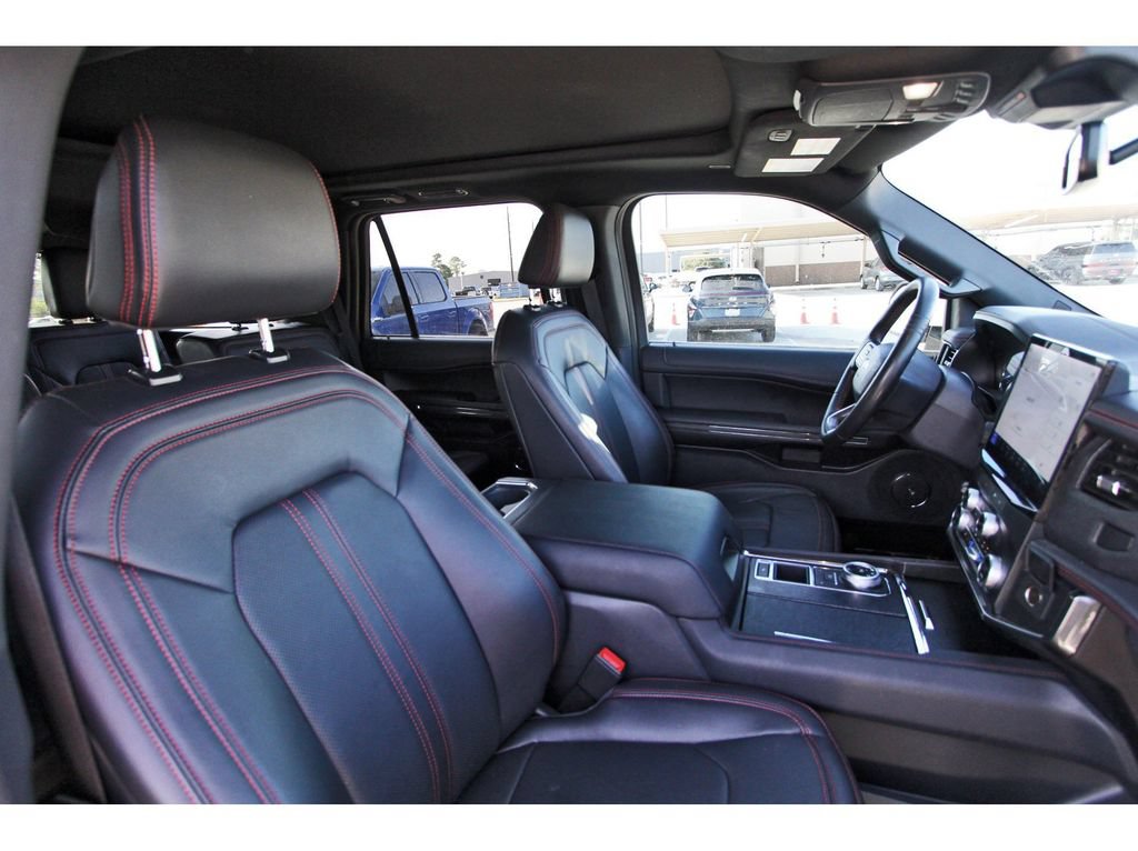 Certified 2023 Ford Expedition Limited RWD image 30