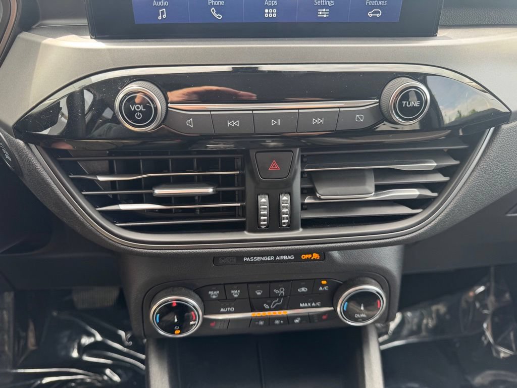 Certified 2024 Ford Escape Active AWD/4WD image 19