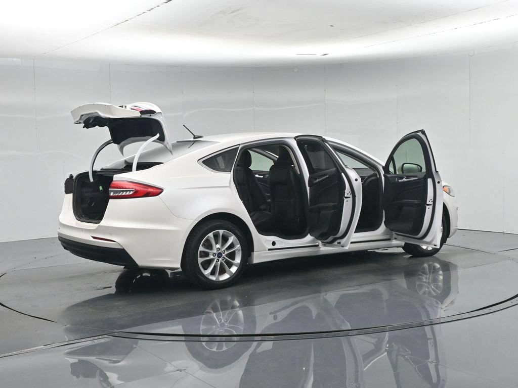 Certified 2019 Ford Fusion Energi Titanium FWD image 6